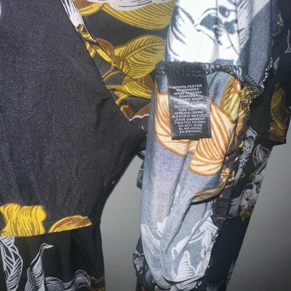 UNIQUE SPECTRUM KNITS 1X - Picture 2 of 4